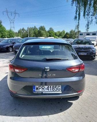 Seat Leon cena 54900 przebieg: 123000, rok produkcji 2019 z Pieniężno małe 596